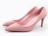 梦见自己买鞋子预示什么，女人梦见见很多新鞋